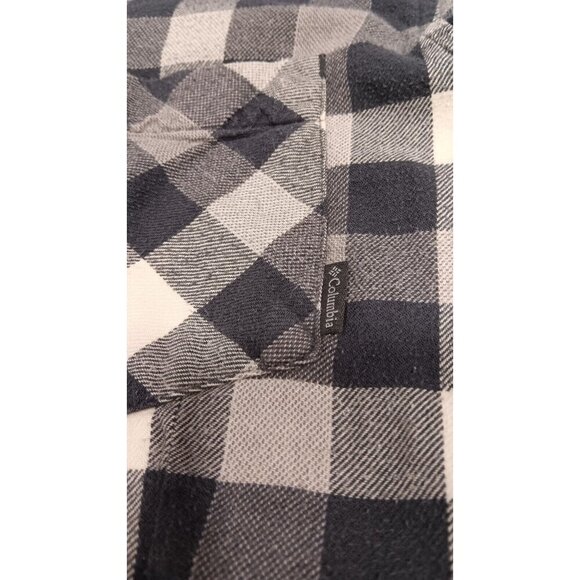Large Columbia Button Up Plaid Long Sleeve Shirt Mens Gray Good Condition - Picture 8 of 12
